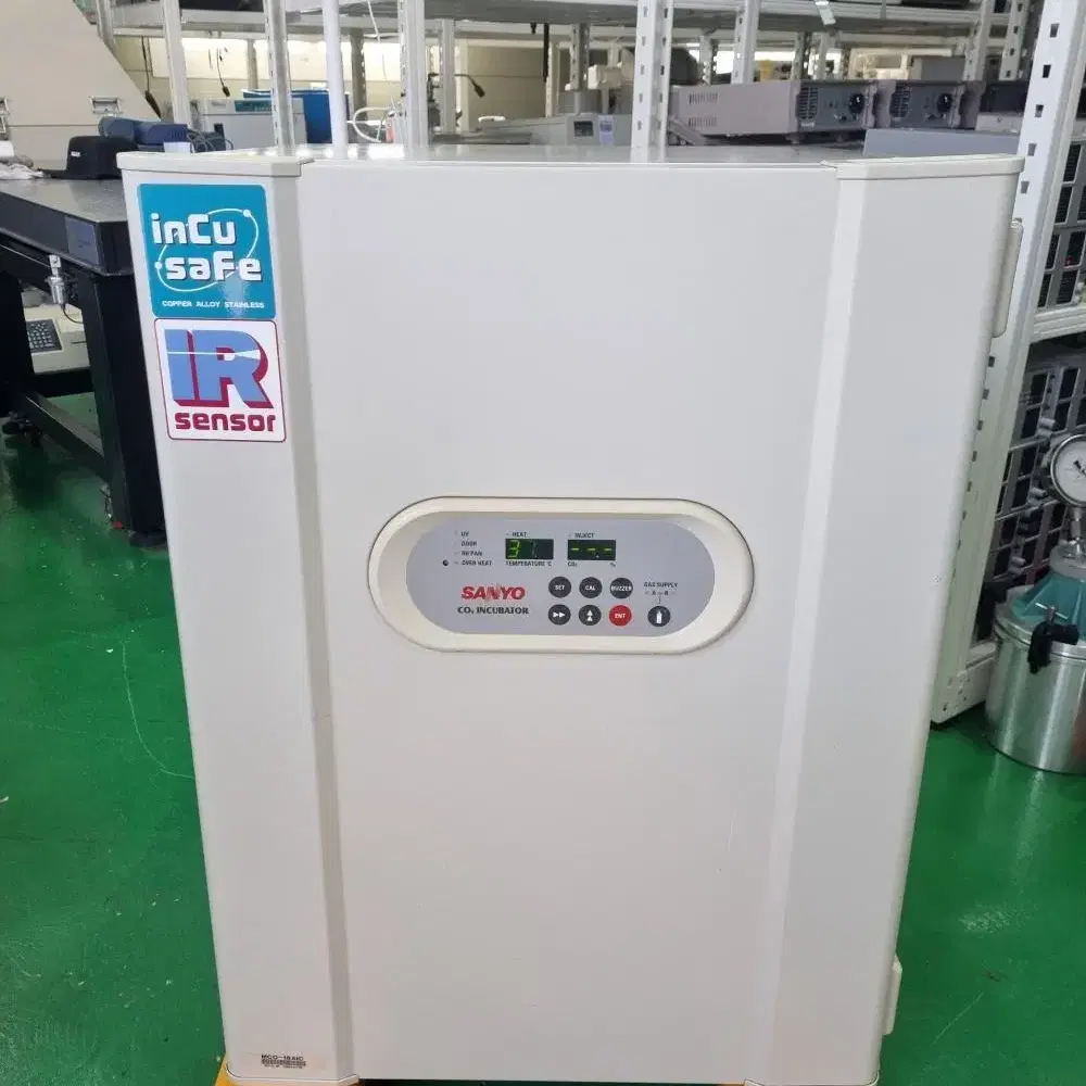 SANYO CO2 인큐베이터 170L MCO-18AIC