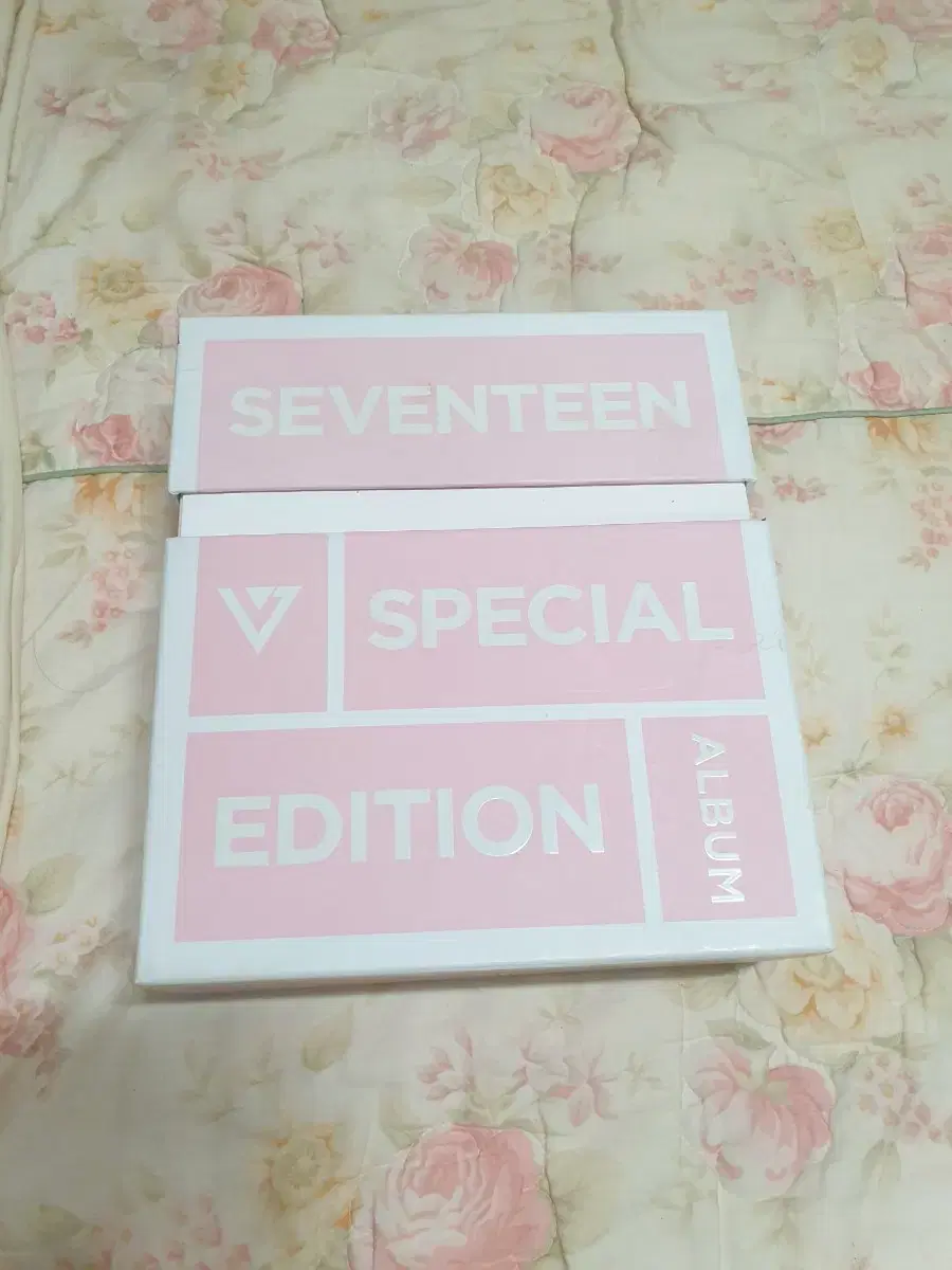 SEVENTEEN Love Letter Special Edition Album (Taxi, Half-priced Delivery only)