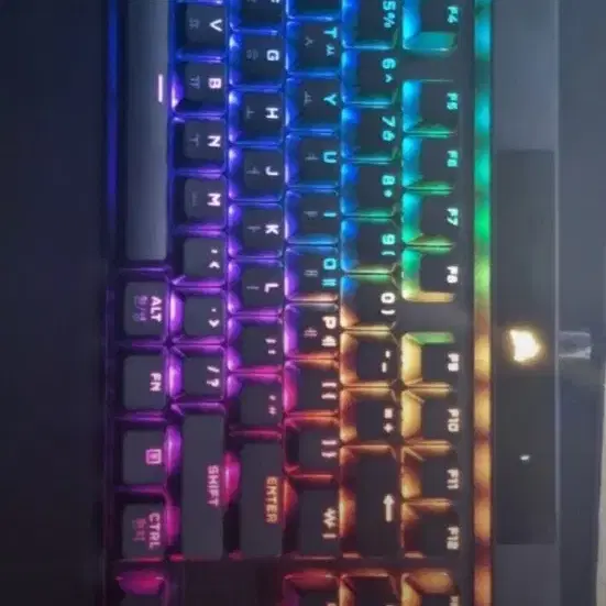 커세어 K70 RGB  키보드 무소음 적축