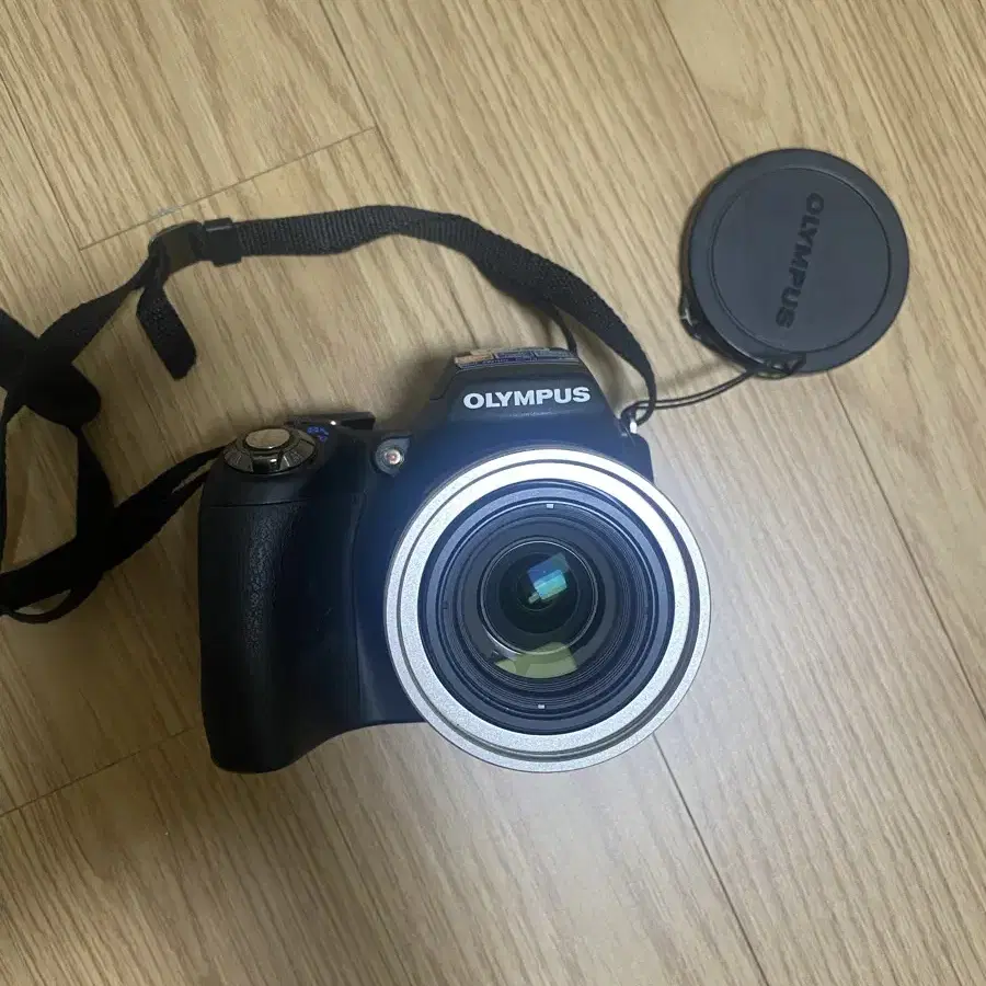 올림푸스 빈티지 디지털 카메라 dslr SP-590UZ 26배줌