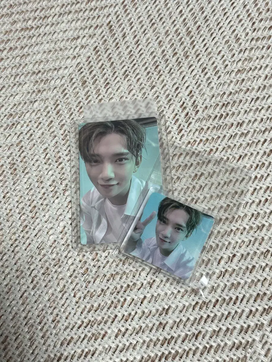 Seventeen Vol. 12 joshua photocard + acrylic Magnet pre-order benefit WTS