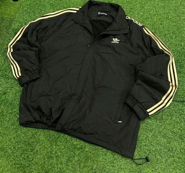 adidas Old School Sideline Keum Gold Windbreaker 100