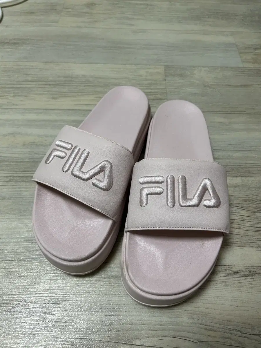 필라 휠라 FILA 키높이 5cm 슬리퍼