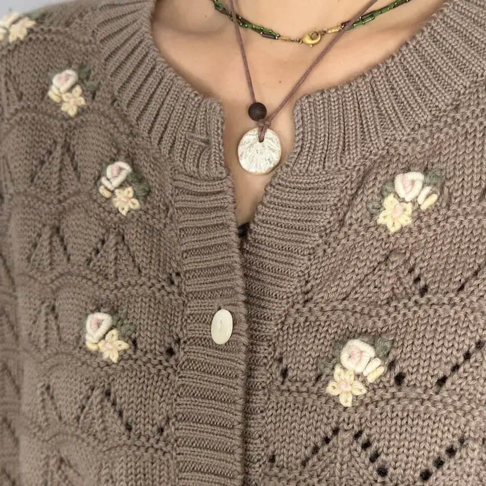 vintage floral embroidered knit cardigan