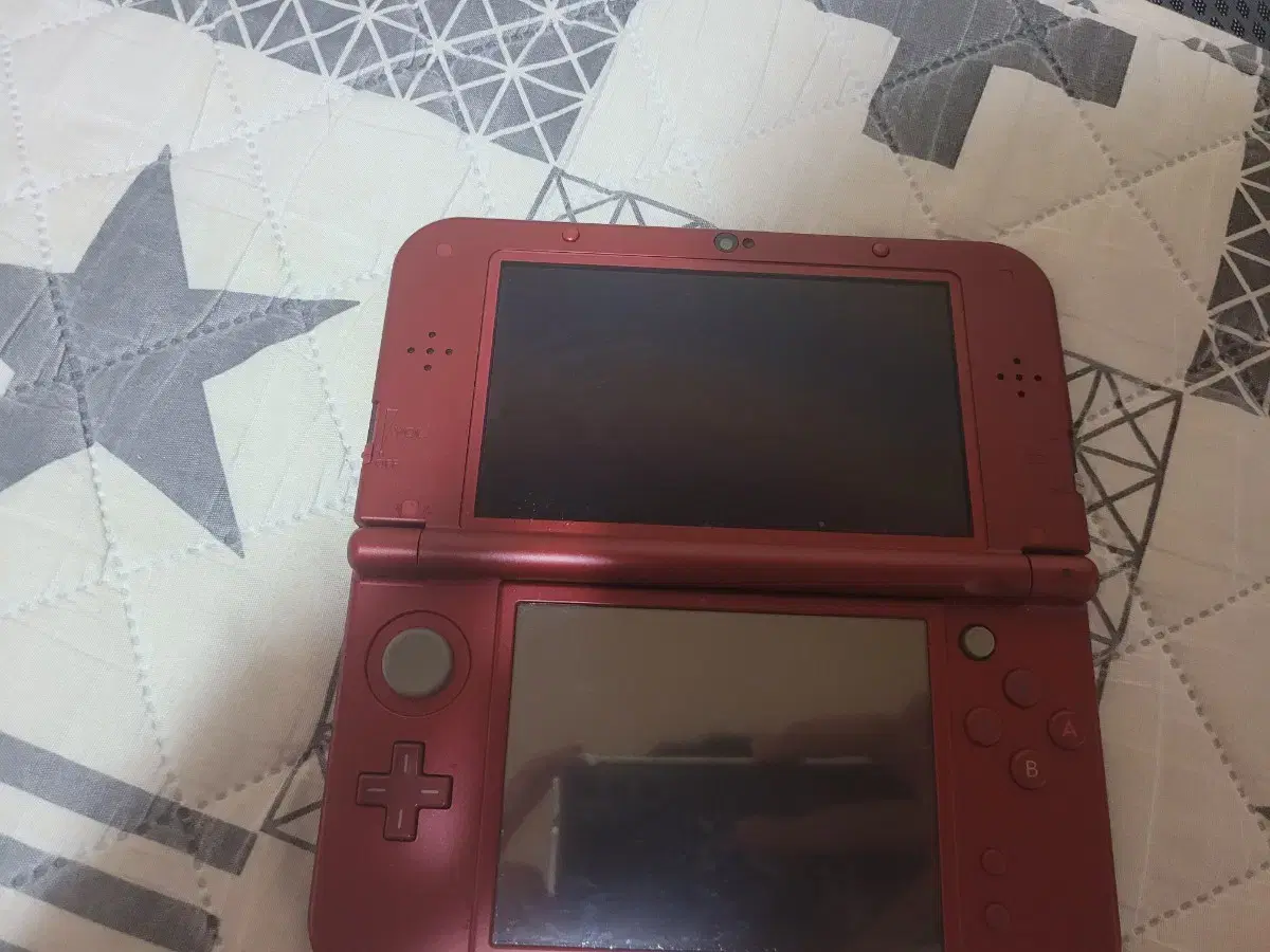 뉴 3ds xl + 3ds안에 있는게임 포함