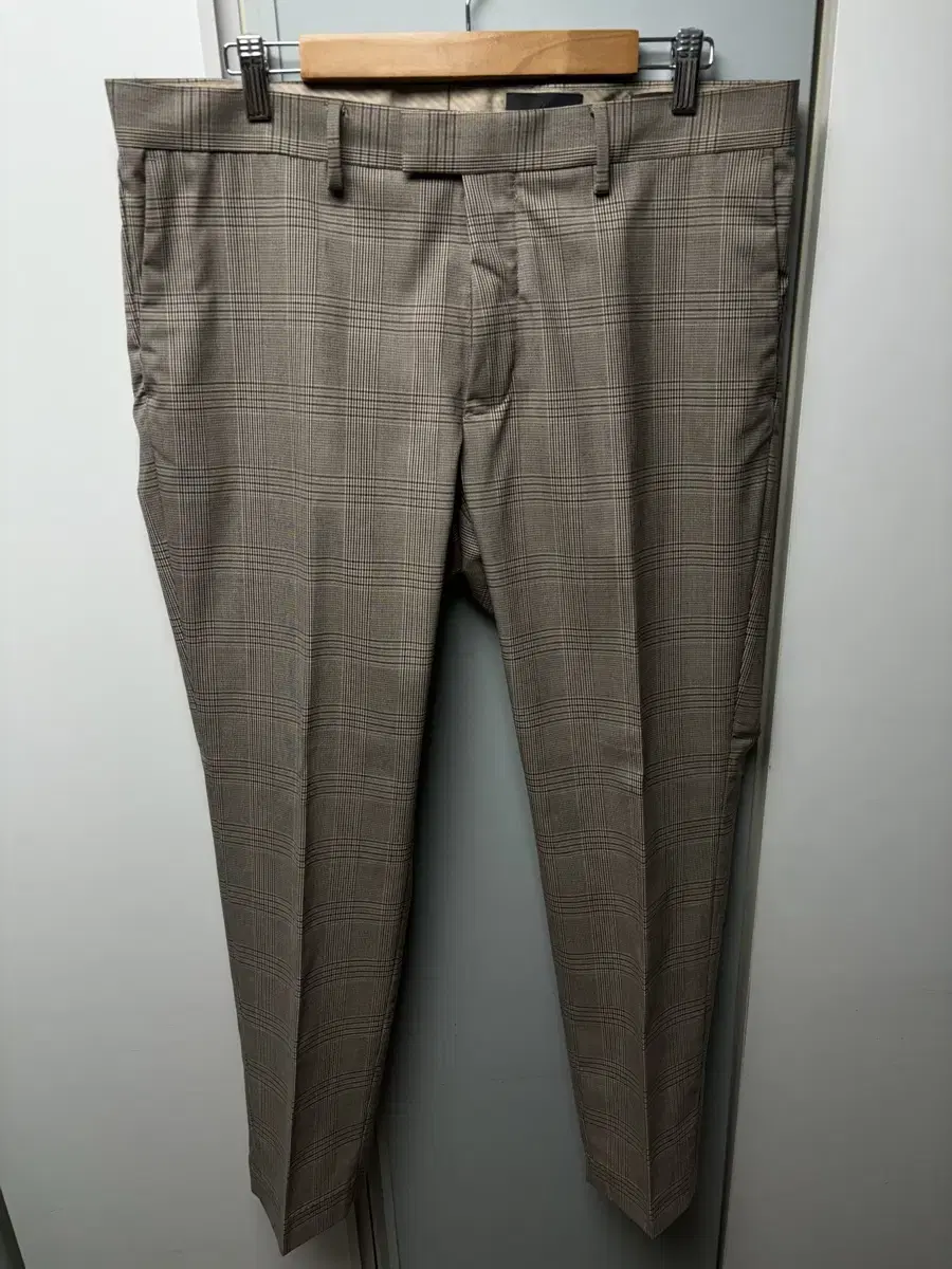 HnM. Men's Slacks. Two