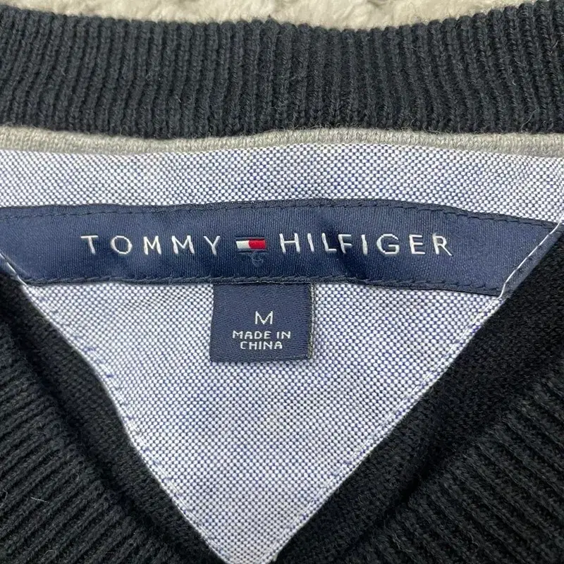 M TOMMY HILFIGER 타미힐피거 니트 크롭 리메이크