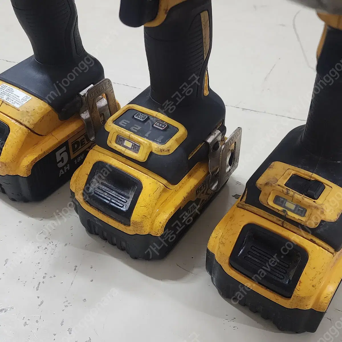 디월트 임팩렌치 (DEWALT DCF 892) 중고