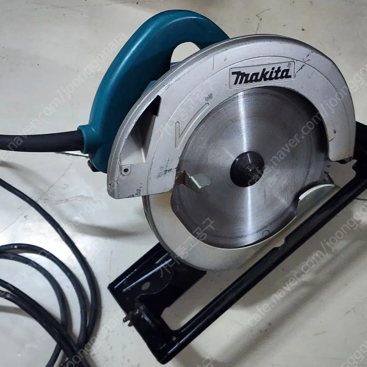 마끼다 9인치 원형톱 (makita N5900B)