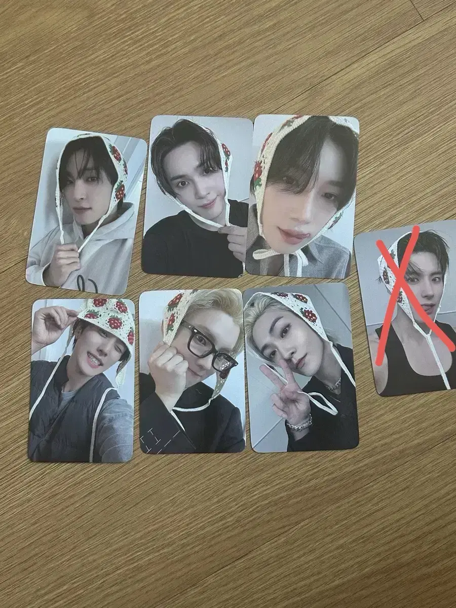 The Boyz Knitting Bandana Photocard