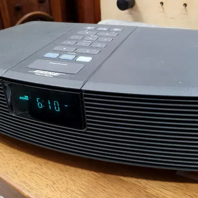 *BOSE WAVE RADIO