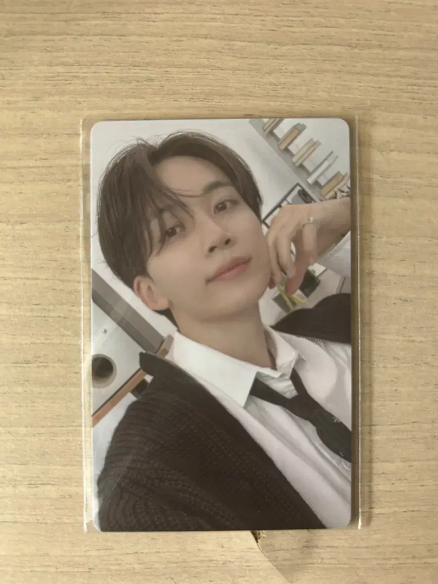 Seventeen jeonghan GV Benefits photocard Unsealed