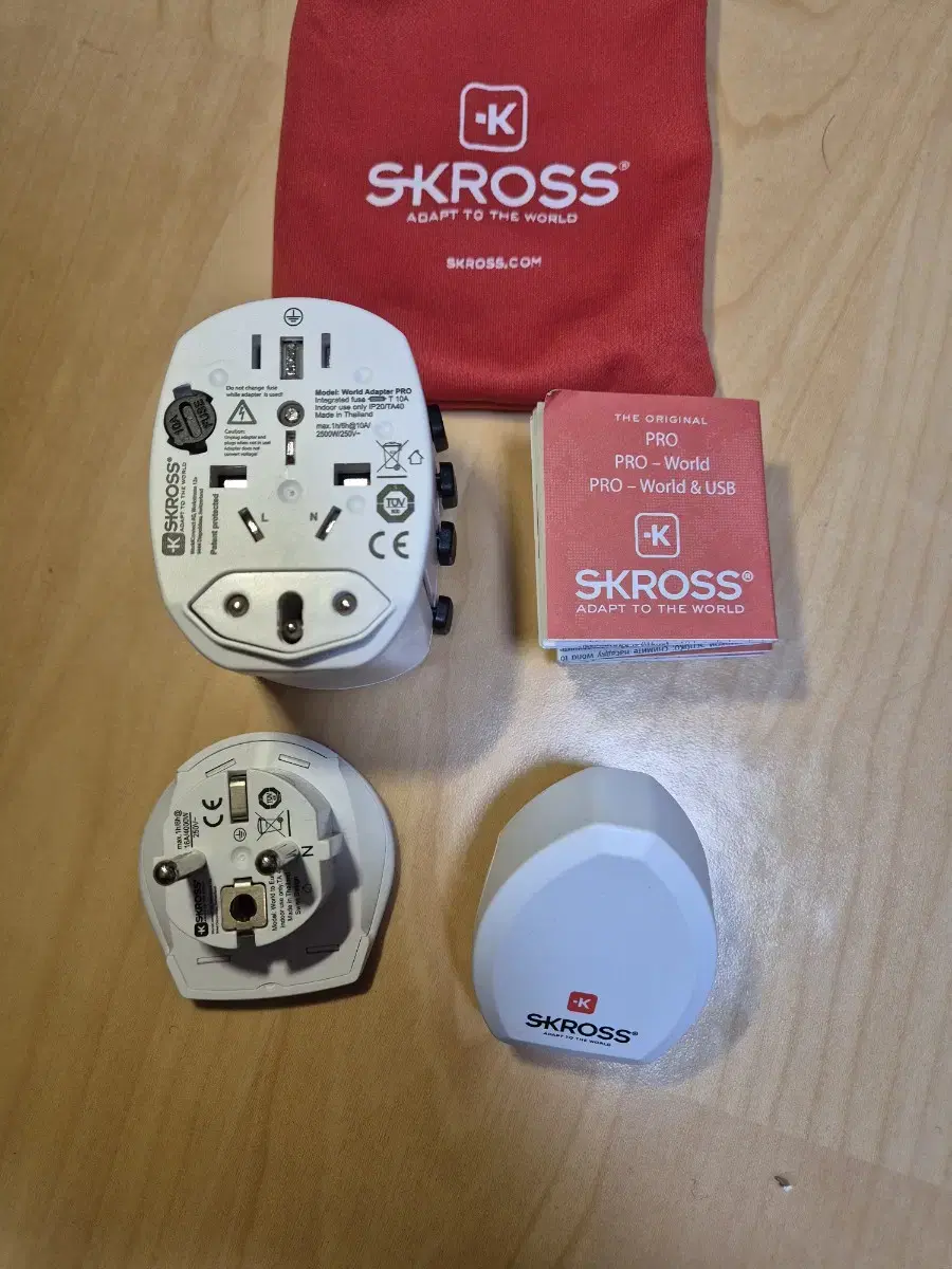 S-KROSS 월드 멀티 트레벌어댑터 프로 USB 2포트 버전