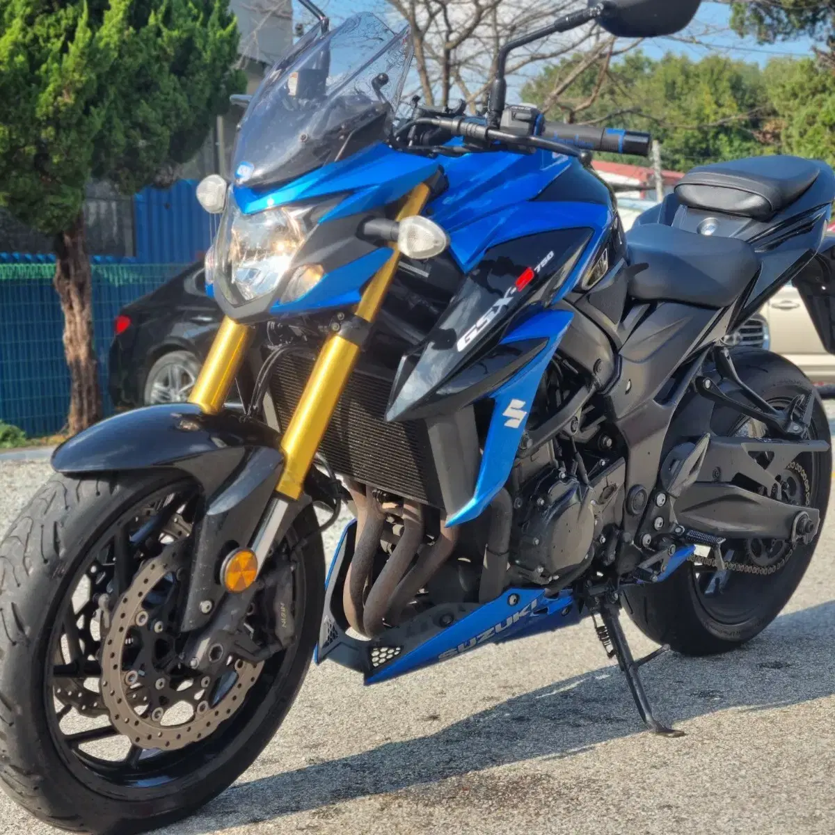 GSX-S750 (스칠반) 17년식 3만8천KM 구변완 판매합니다.