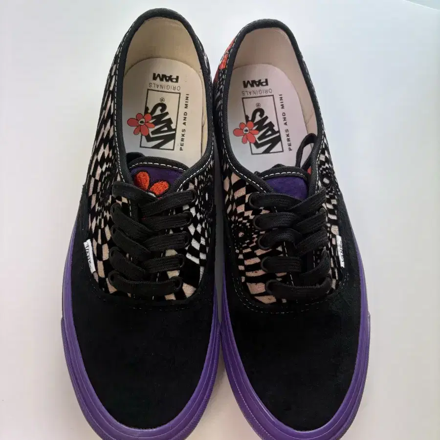 Vans perks mini OG 반스 콜라보 270 새상품