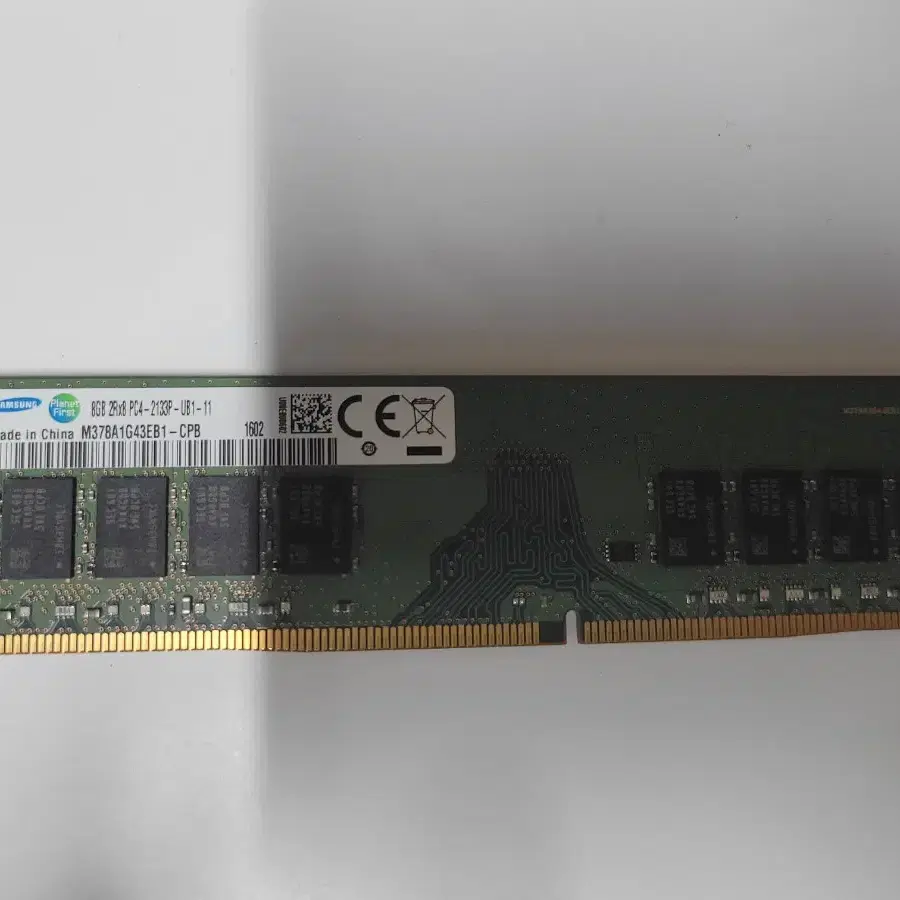 램,DDR4 ...8GB .