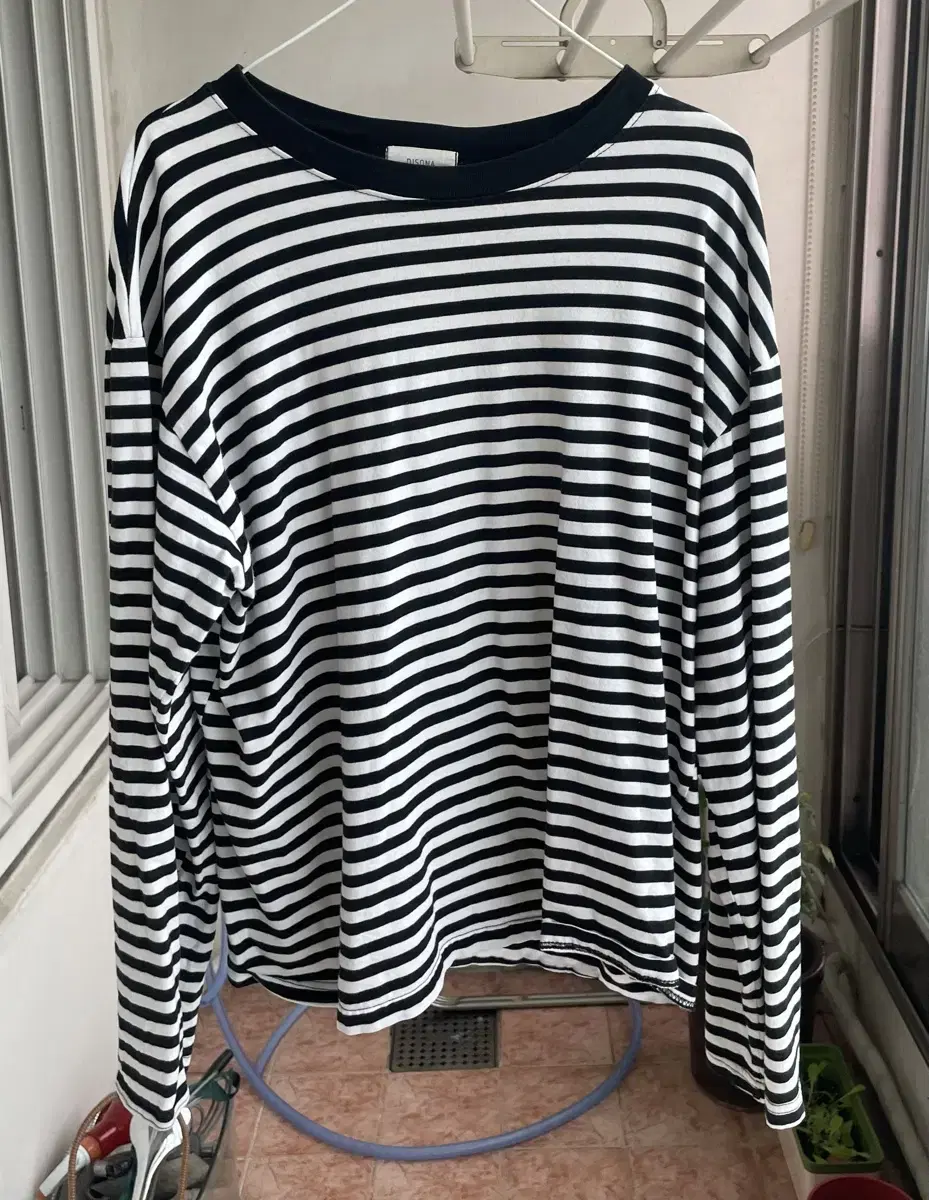 <새상품> Striped t-shirt unisex L sells for 8,000 won