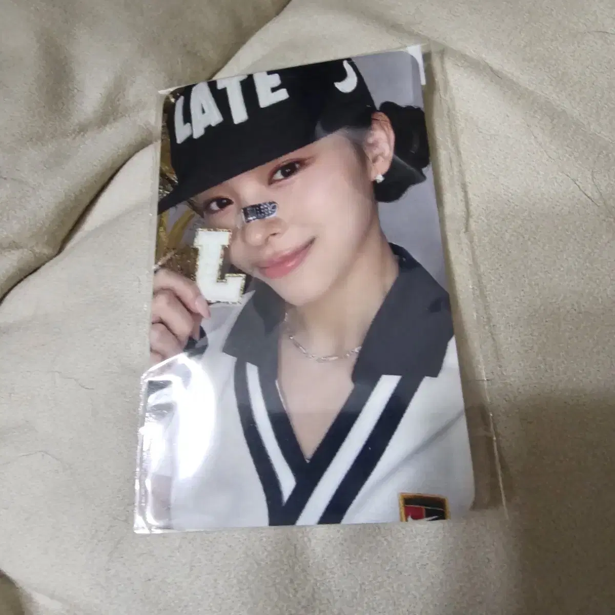 Itzy Gold photocard pop up pre-order benefit WTS