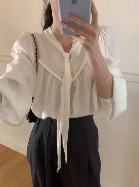 Tie blouse without front and back separation