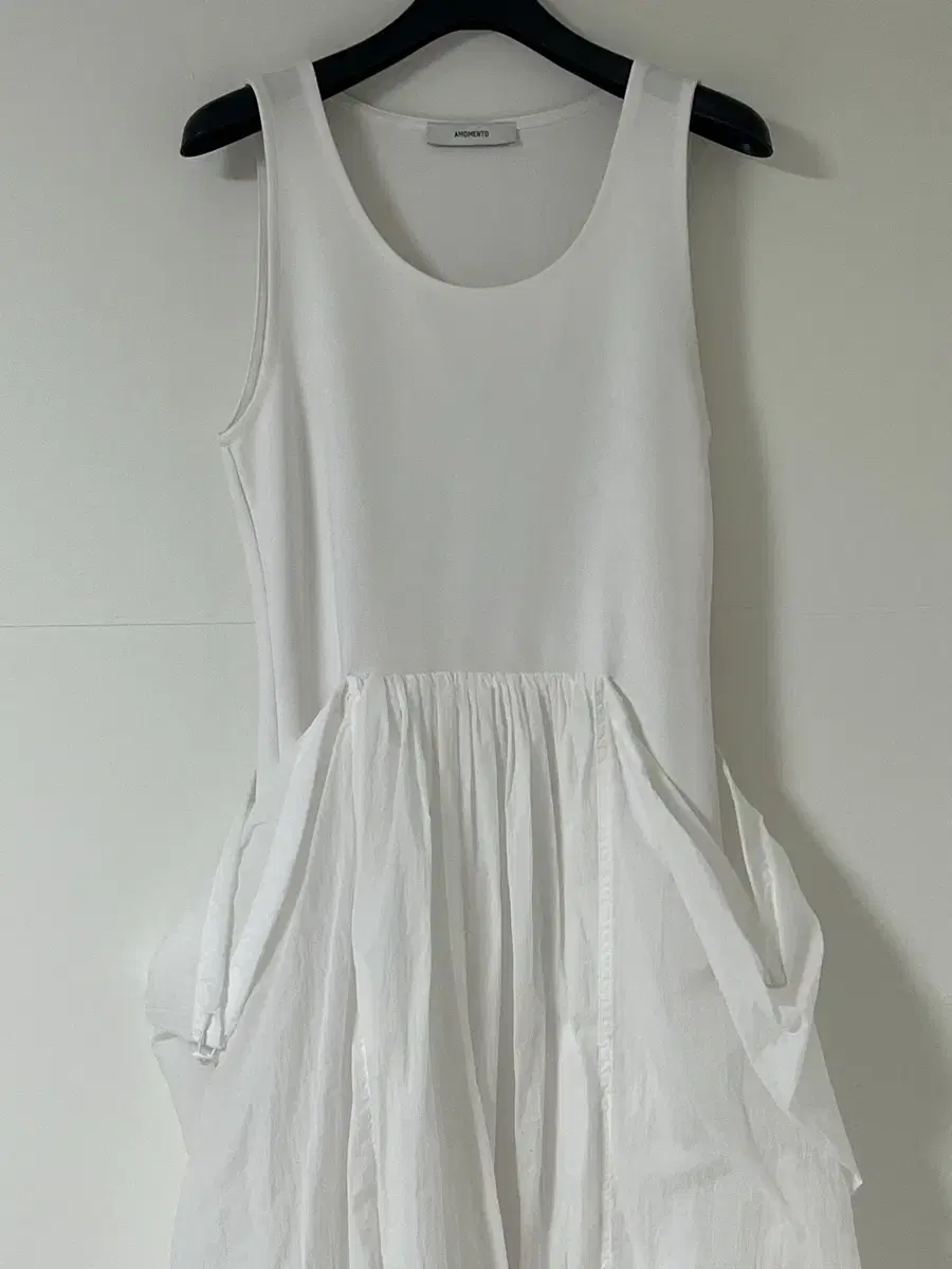 아모멘토 SHEER JERSEY DRESS