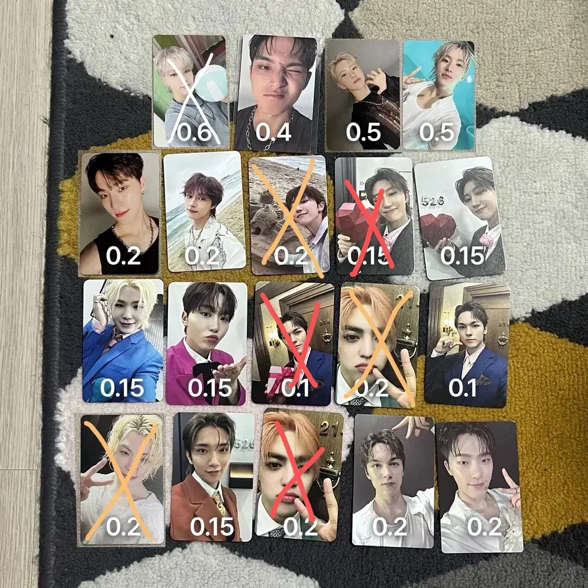 Seventeen Mini 12" photocard weverse Carat Vahn dino wts Sells