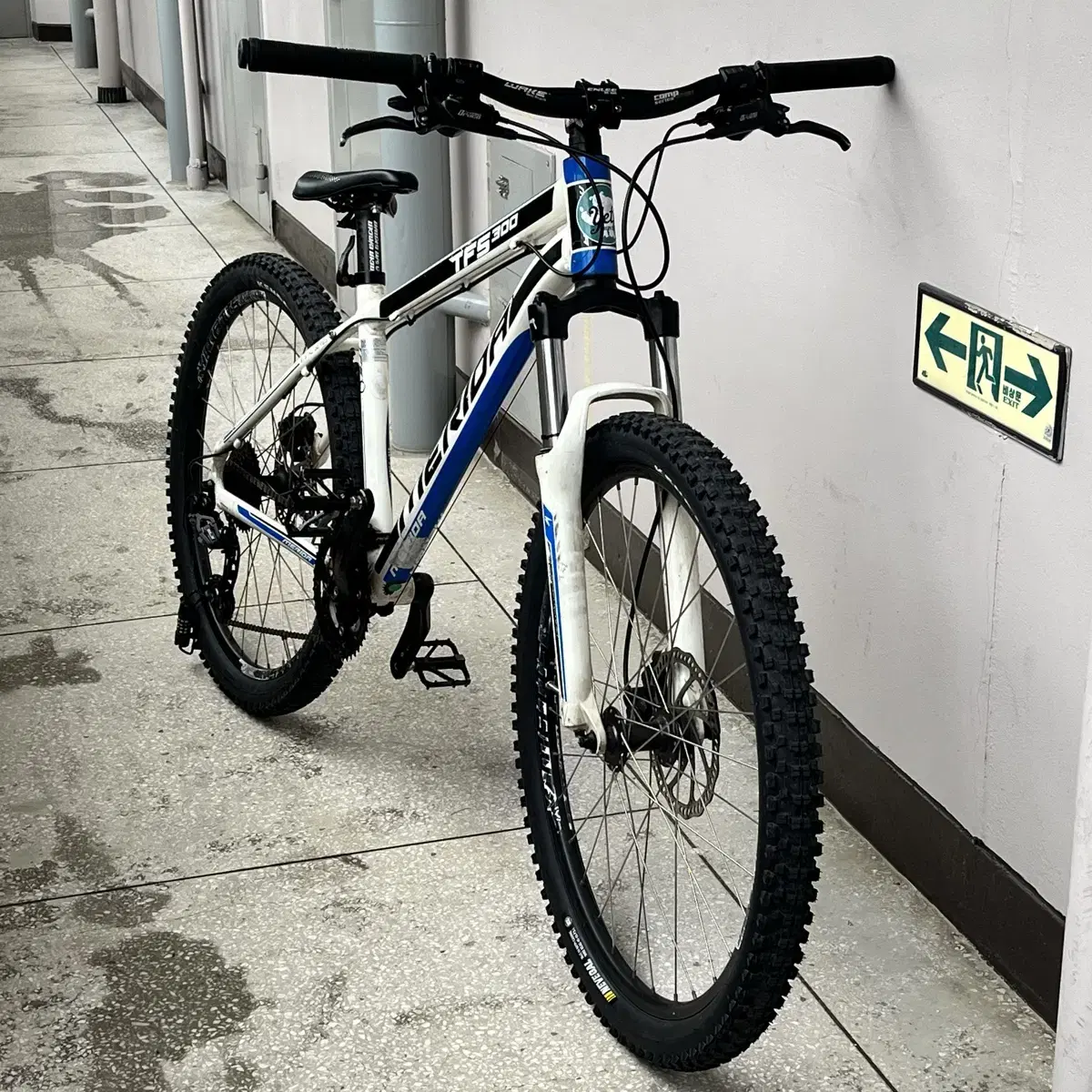 메리다 TFS300 mtb