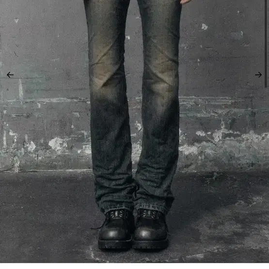 보헤미안서울 sand blue embo washed  bootcut