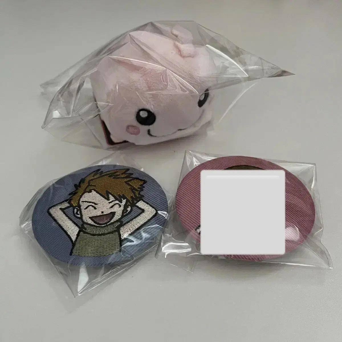 [Bulk] Digimon Adventure Tokomon Tsumu + Matthew Nari Badge Set for sale