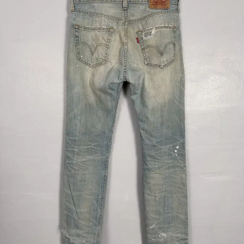 vintage levis 501 distressed