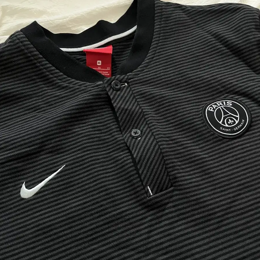 나이키 PSG 폴로 셔츠 L, XL 사이즈