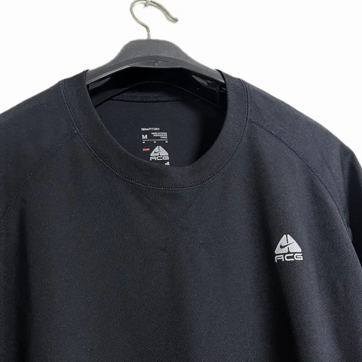 00S Nike ACG Performance Long Sleeve