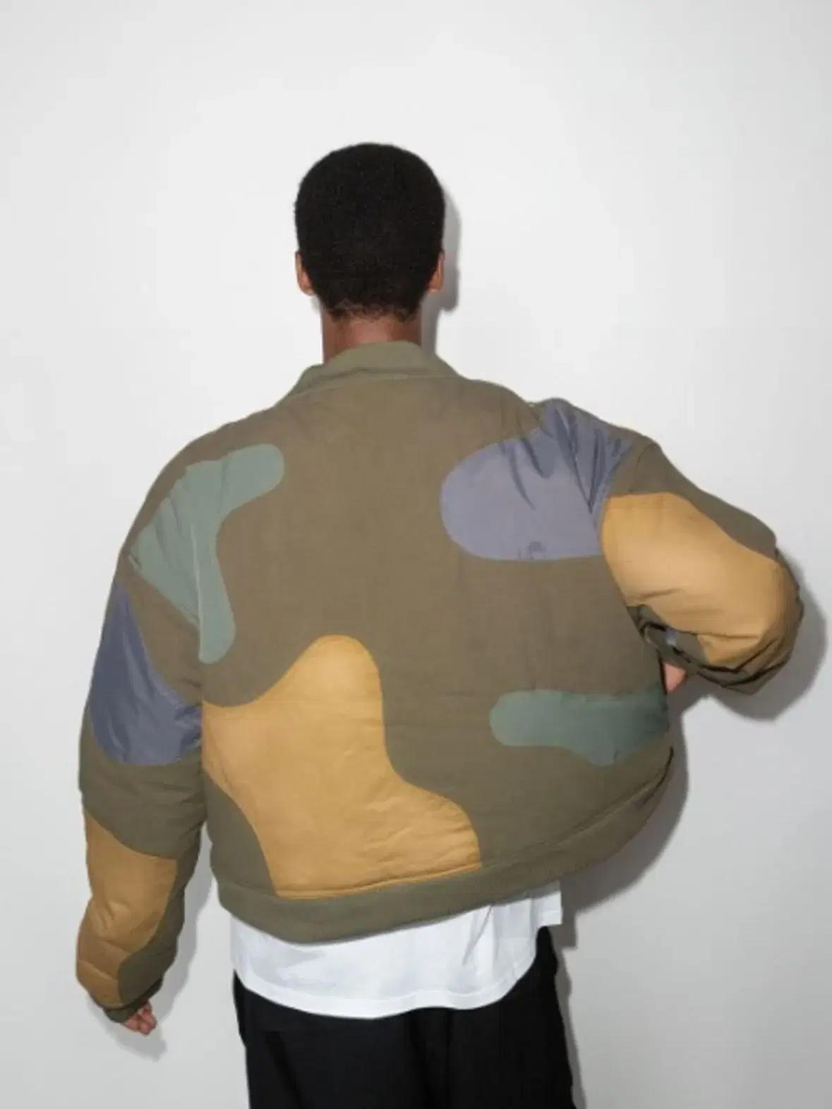 L) WHO DECIDES WAR digi bomber jacket