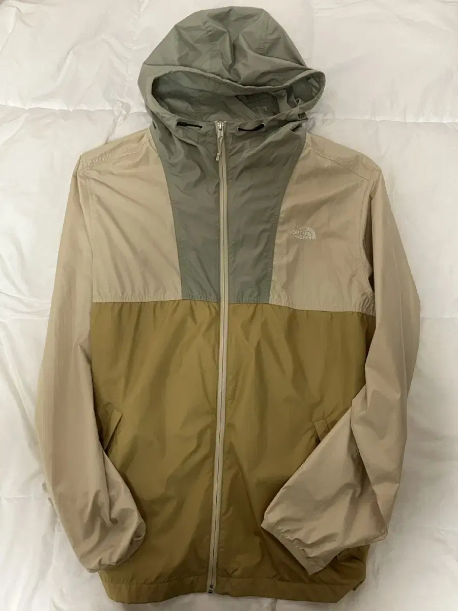 (XL) The North Face Colorblock Windbreaker