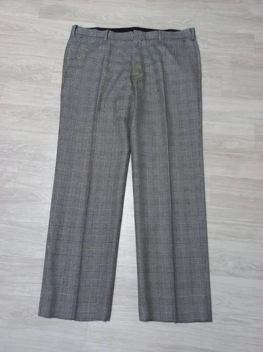 (34~35)Uniqlo Momo Blend Check Pants