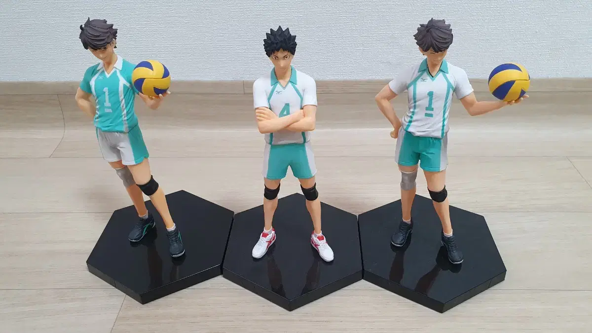 Haikyuu Oikawa Iwaizumi DXF Figures for Sale