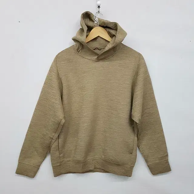 Uniqlo Dry Stretch Hoodie