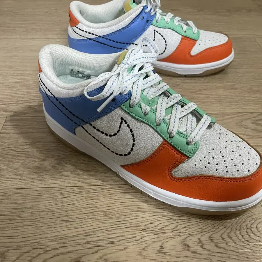 NIke Dunk Low White Safety Orange  250