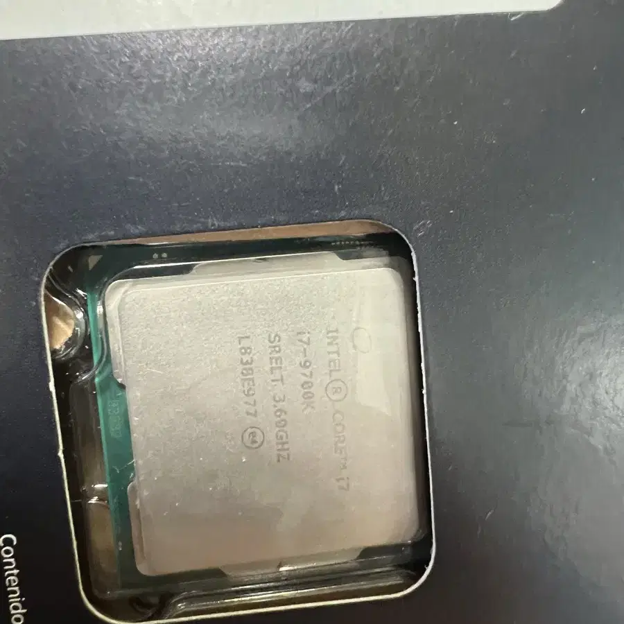 인텔 코어 i7-9700K CPU 수율품