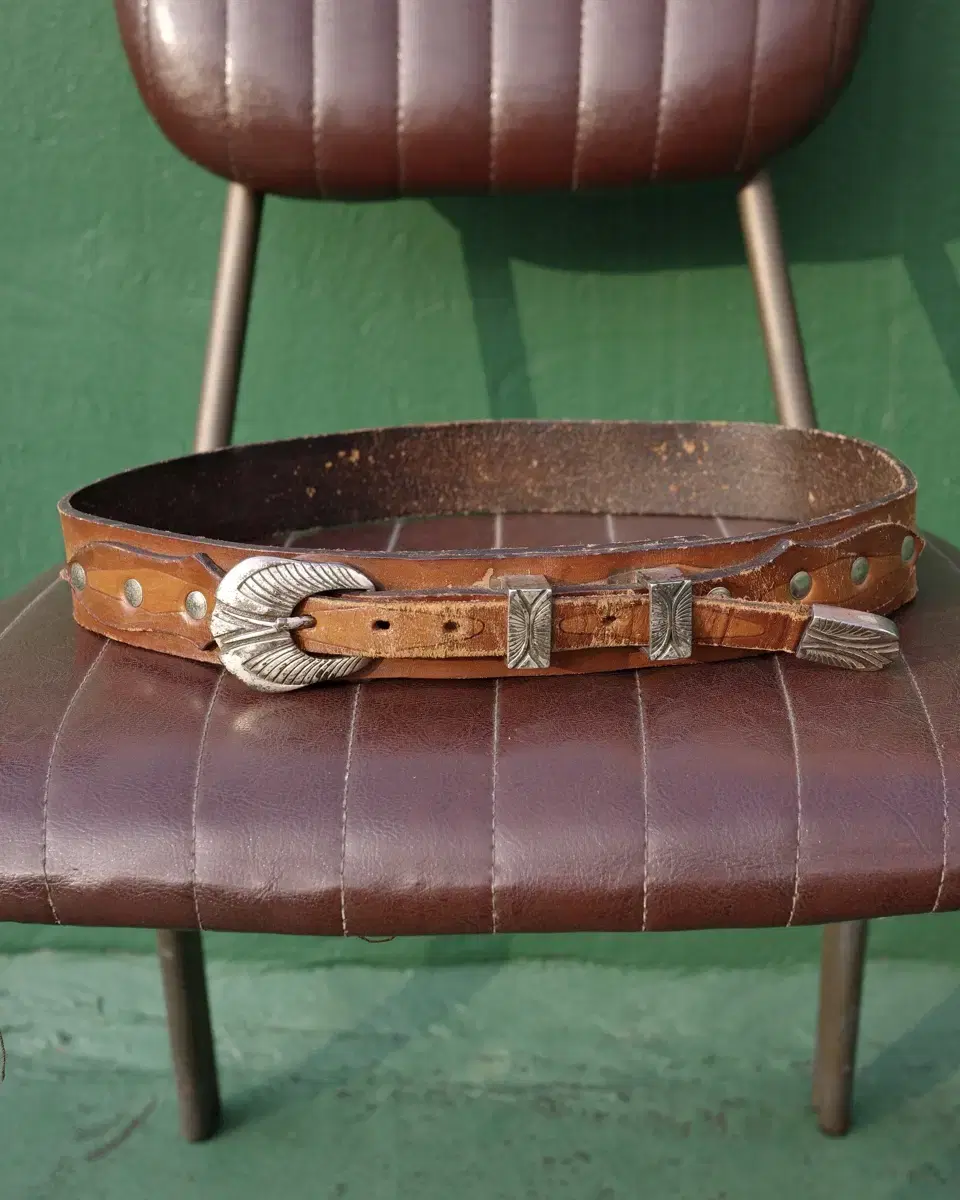 1990's Traditonal Western Leather Belt