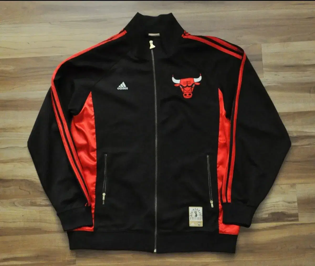 adidas NBA Chicago Bulls Champions Jersey