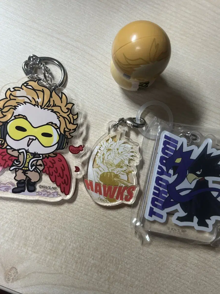 Hiroaka Hawks acrylic keyring We only sell in bulk!(+Dom)