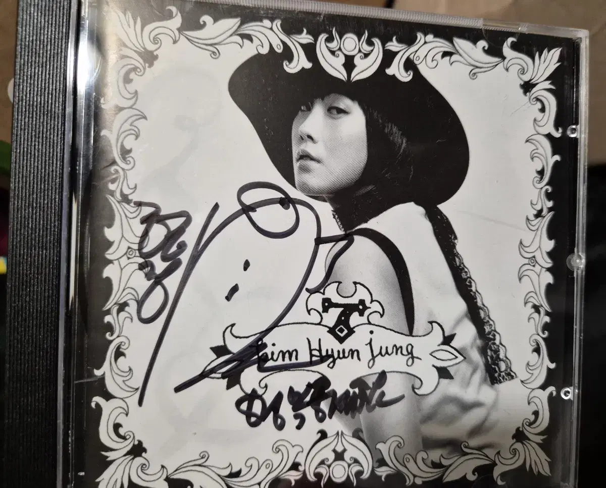 Kim Hyunjung 7th Album CD Signature Vahn