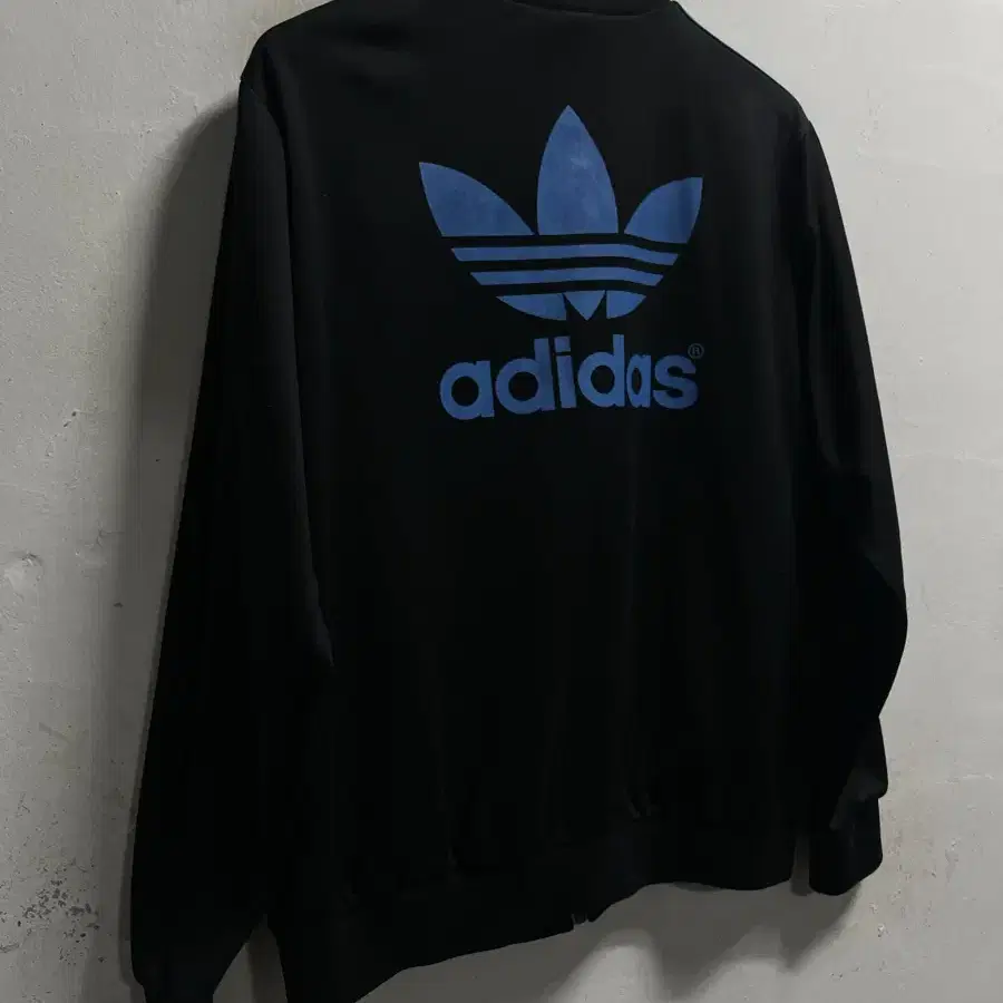 105 adidas 아디다스 오리지널 올드스쿨 루즈핏 기모 트랙탑 져지