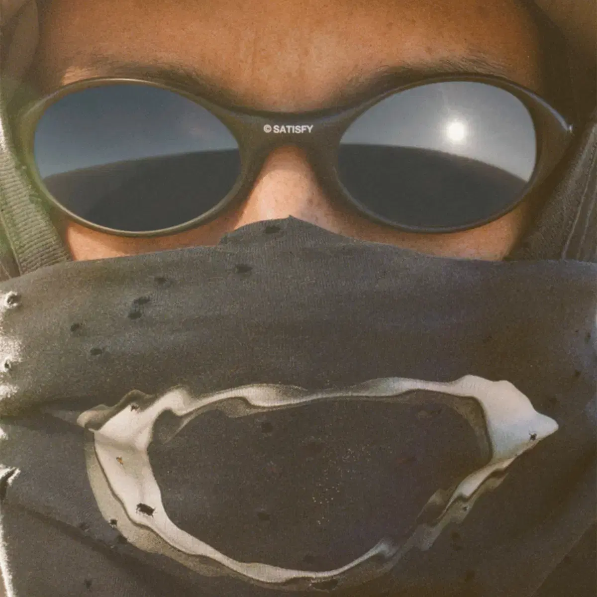 Satisfy x Oakley Eye jacket Dune