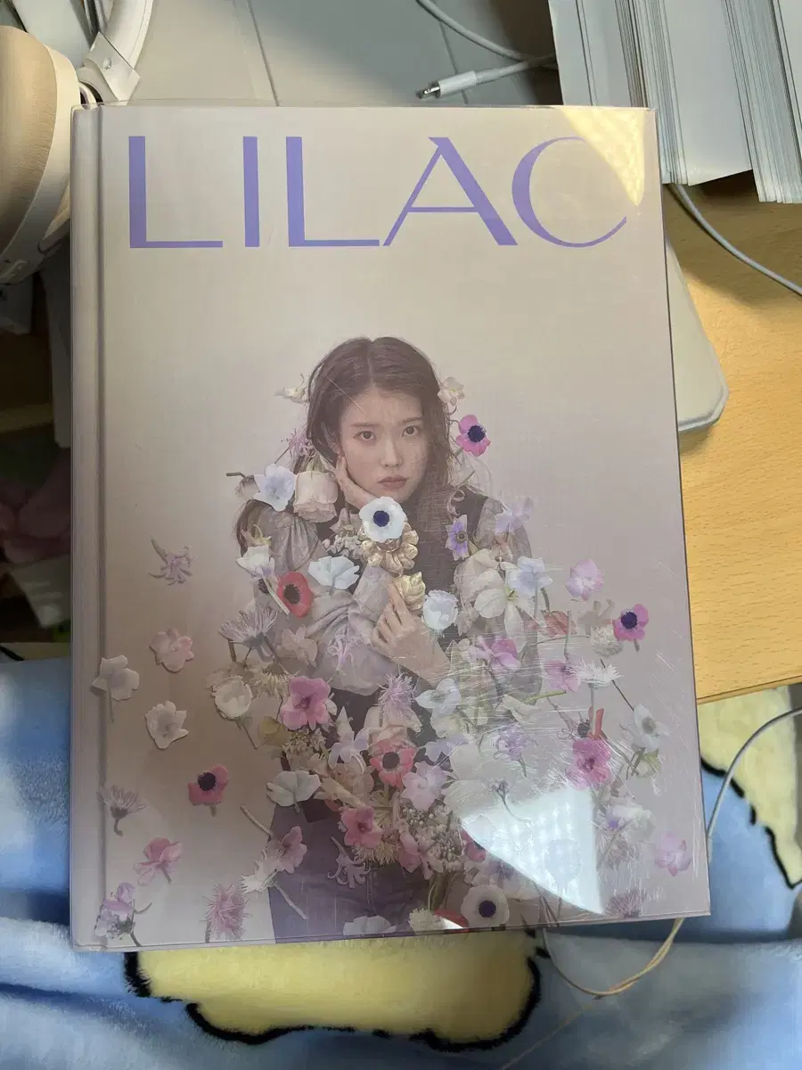 IU Lilac Photobook