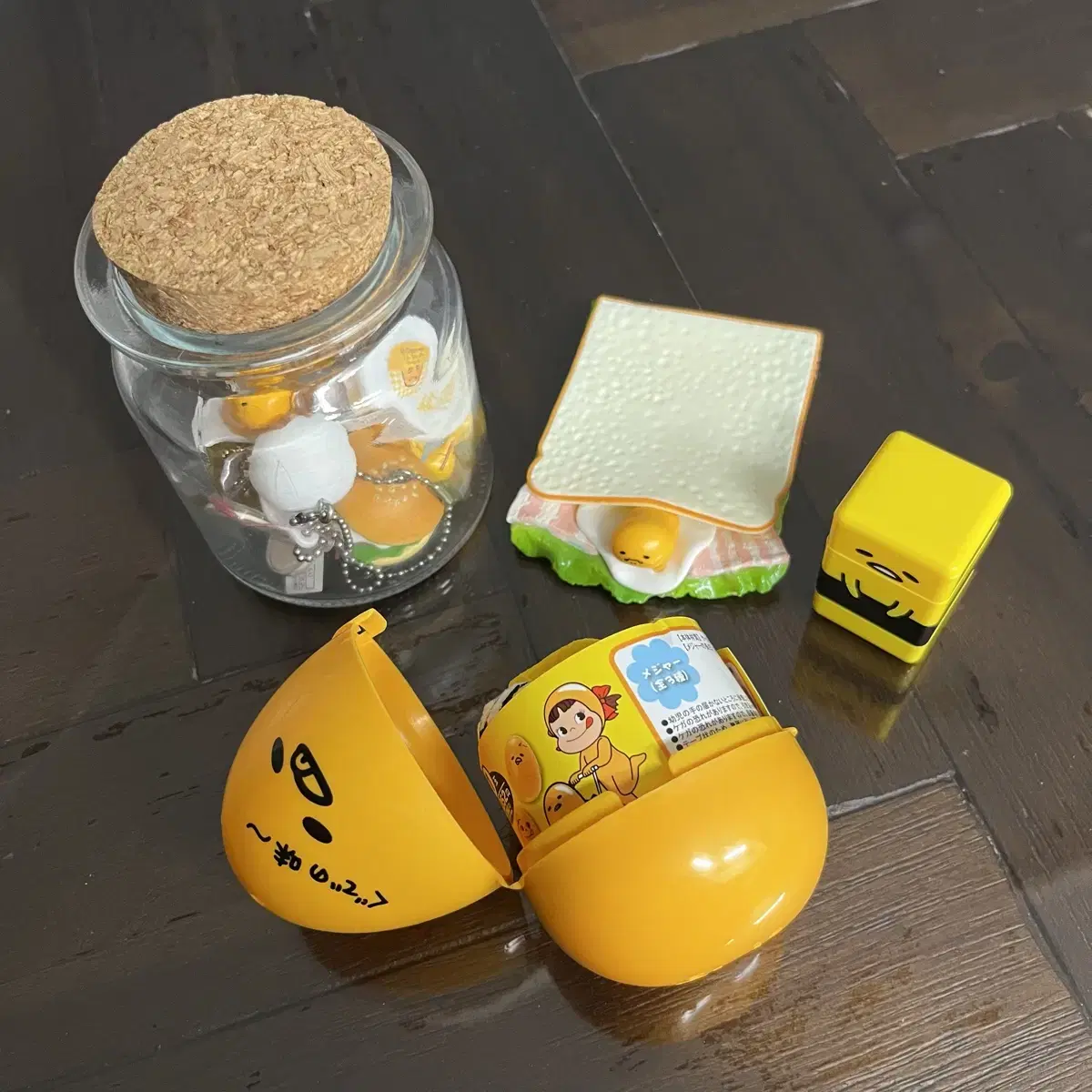 Gudetama Merchandise Set