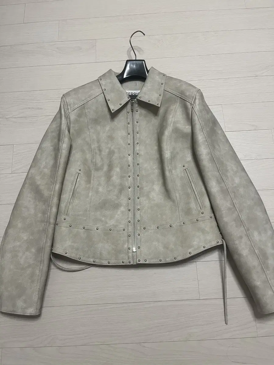 세릭 cerric stud pointed jacket gray