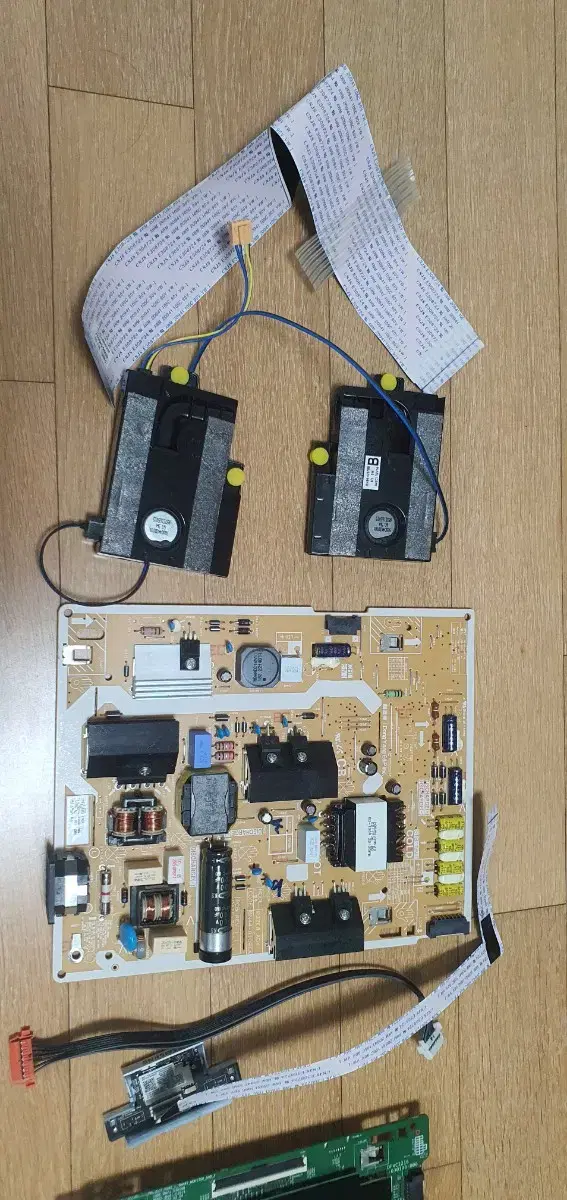 에스모도 889 C타입 5핀 1만용량 일체형 3포트 보조배터리 판매합니다