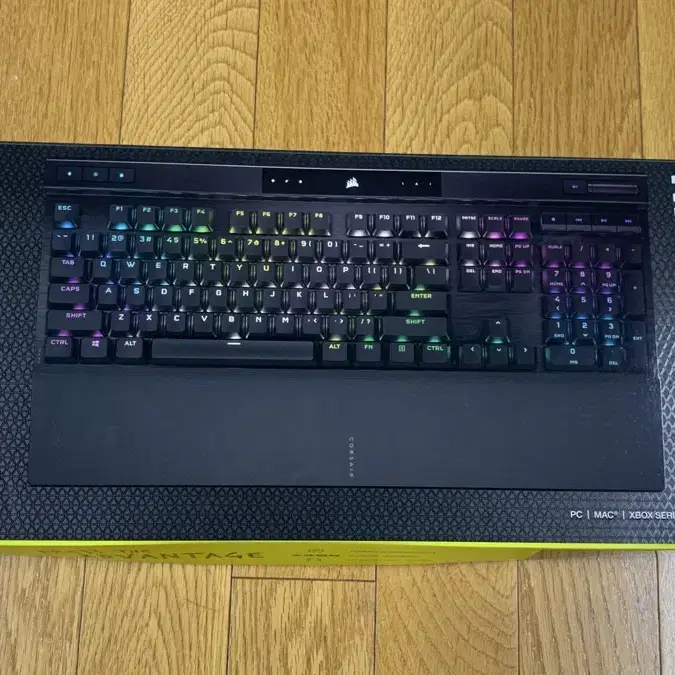 커세어 K70 RGB PRO 저소음 적축 한글 풀박스