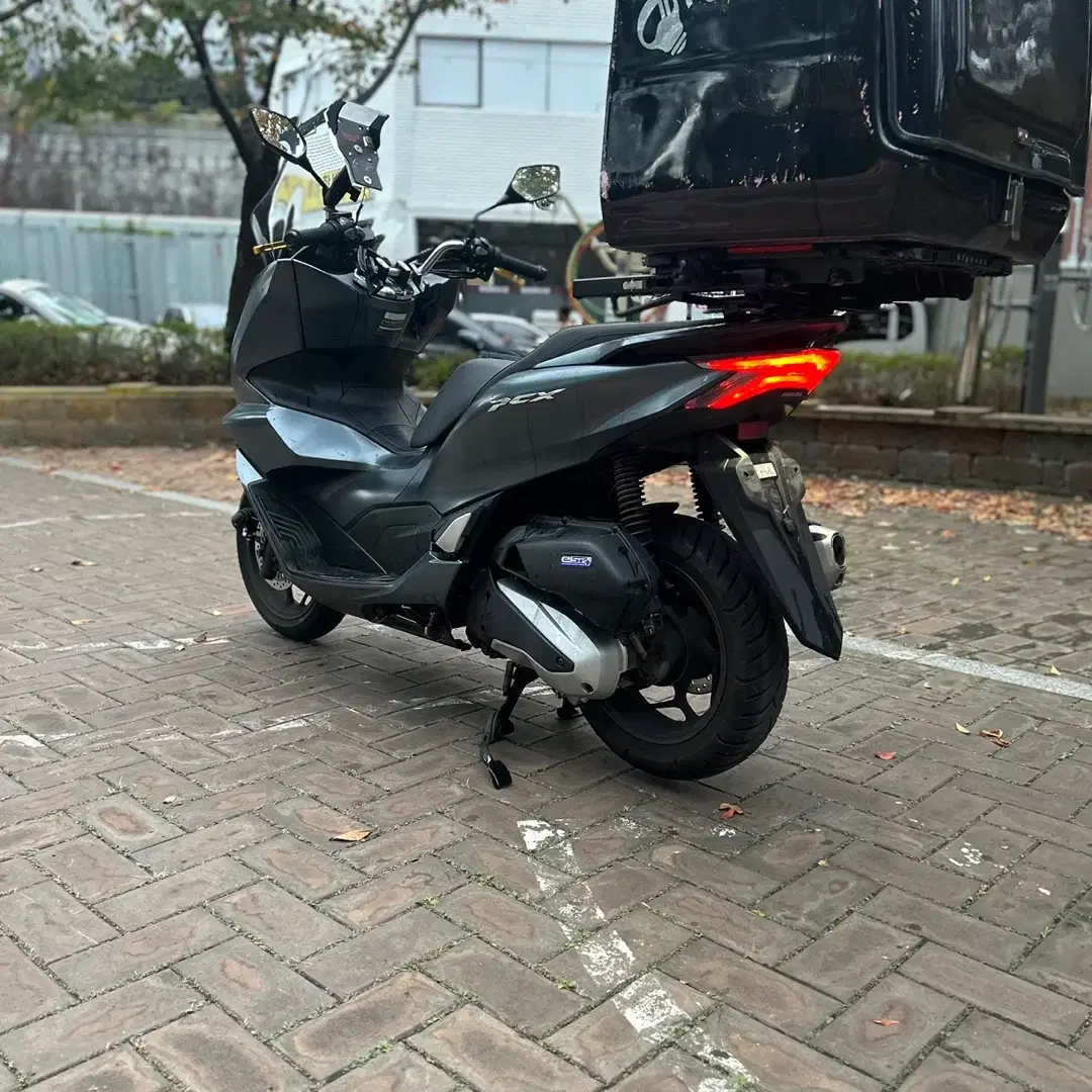 PCX125 22년식(ABS 은갈치에디션 배달세팅완) 판매합니다~